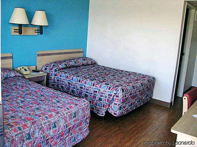 Motel 6 Kansas City, Mo - Airport Экстерьер фото